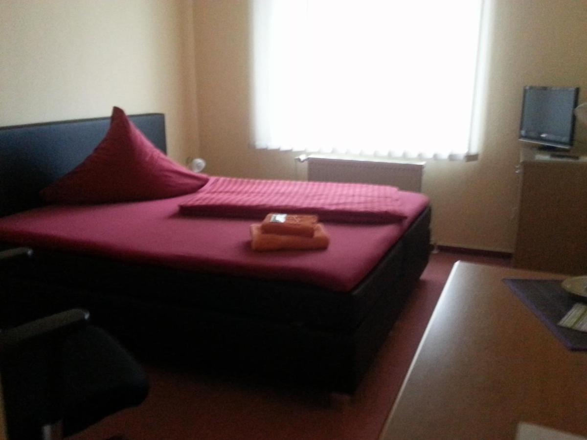Hotel Zum Jahnatal Ostrau (Mittelsachsen) Buitenkant foto